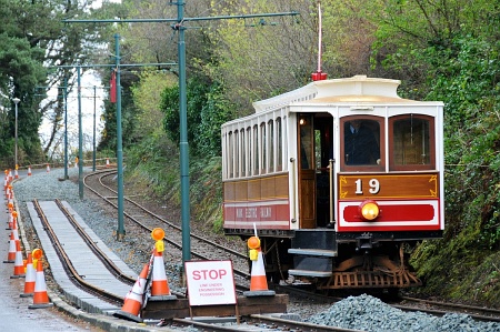 Car No.19 at Groudle with the single line in use clealy seen, during the first weekend of M.E.R. operation in December. © David Lloyd-Jones
