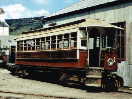 © M King Collection