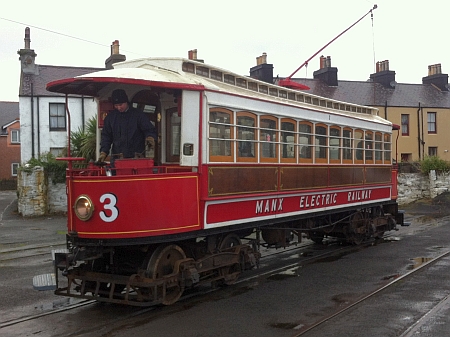 'Car No.3' waits to begin the runround procedure at Ramsey. © Alex Fairlie